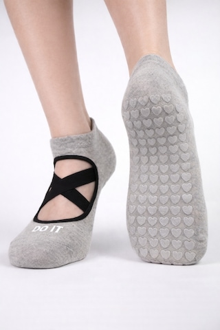 Carnaval Socks Gri Melanj Renkli Pilates & Yoga Silikonlu Kazymaz Tabanlı Patik Çorap 2000386