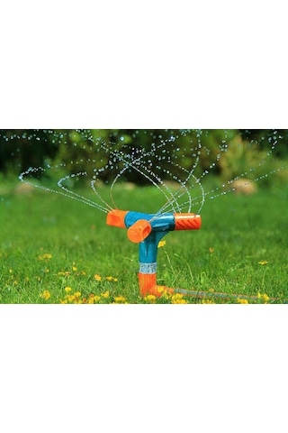 Kazıklı Turbo Üç Kollu Çim Fıskiyesi Sprink Rekorlu