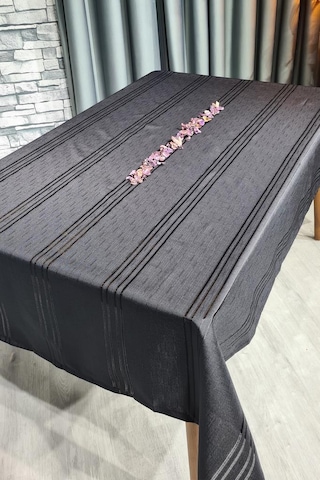 Çeyiz Diyarı Corvver Dertsiz Masa Örtüsü 155x220 Siyah Siyah