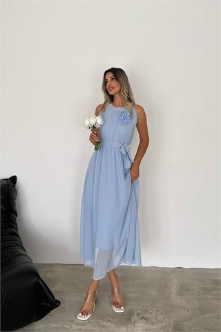 Neşeli Butik Kadın Gül Broş Detaylı Uzun Şifon Elbise Nbk2144 Mavi
