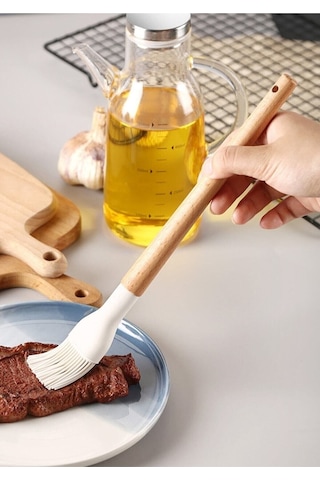 Qerhome Silikon Fırça Bambu Saplı Silikon Yumurta Fırçası Kremrengi 1 Adet