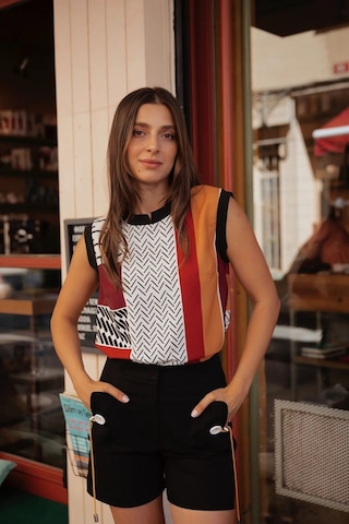 Kadın Desenli Blok Renkli Kolsuz Bluz Frn1108 Kırmızı