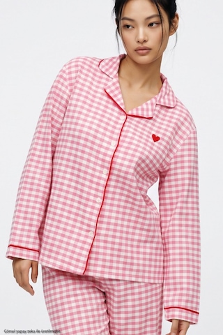 Siyah İnci Ekose Desenli Nakışlı Yumuşak Tuşe Kışlık Düğmeli Örme Pijama Takımı 8080 Pembe