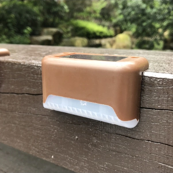 Tongxida 3 Led Güneş Enerjili Bahçe Lambası - Dayanıklı Siyah Kasa, Sıcak Işık