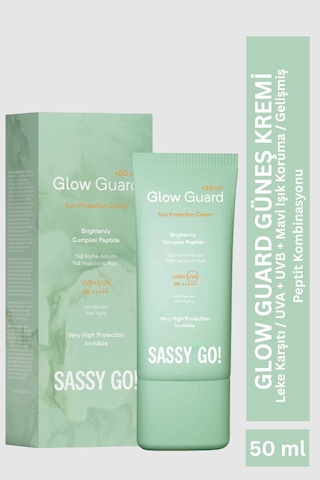 Sassy Go Glow Guard Koruyucu Ve Leke Karşıtı Güneş Kremi SPF50+ 50 ML