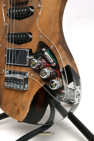 Elektro Gitar Silver1 Custom Epoksi & Yıllanmış Ağaç Kişiye Özel Ceviz - Şeffaf