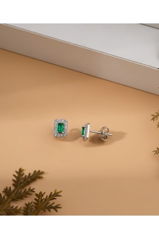 925 Ayar Rodyum Baget Kesim Zümrüt Yeşili Taşlı Minimal Günlük Gümüş Küpe Gümüş