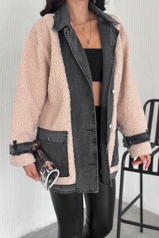 Femelle Kadın Bej Standart Beden Kruvaze Yaka Çift Cepli Düğmeli Denim Kot Detaylı Mont