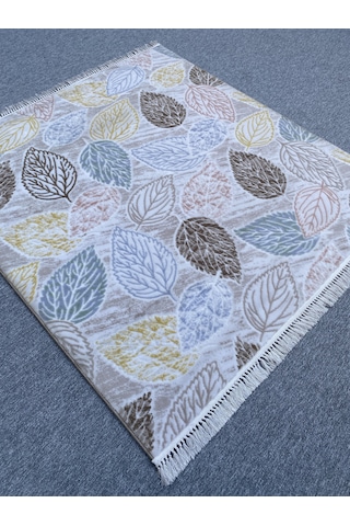 Yaprak Desenli Renkli Halı 150x160 Saçaklı Akrilik Kesme Halı