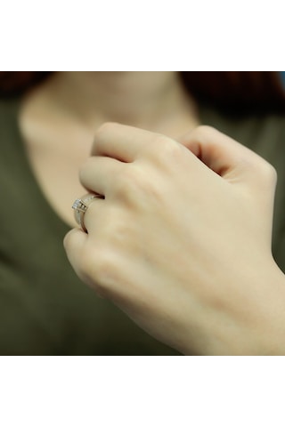 Lova 0,30 Karat Tektaş Görünümlü Pırlanta Yüzük - 1020168