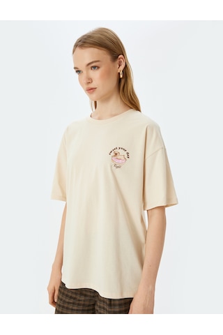 Koton Bisiklet Yaka Slogan Baskılı Oversize Kısa Kollu Pamuklu Tişört Bej 5sal10173ık Ekru
