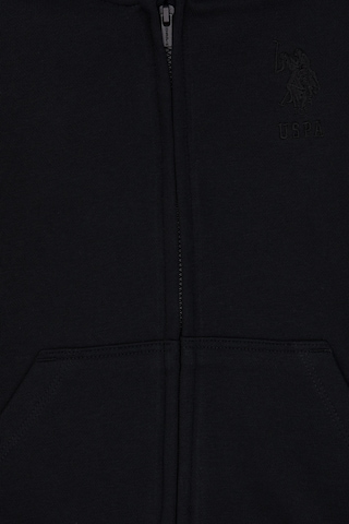 U.S. Polo Assn. Erkek Çocuk Siyah Basic Kapüşonlu Sweatshirt 50308439-VR046