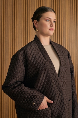 Aker Yuvarlak Kapitone Detaylı Kimono Kahverengi Kahverengi