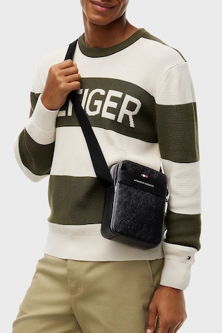 Tommy Hilfiger Ayarlanabilir Askılı Logolu Çanta Erkek Çanta Am0am14698 Bds Siyah