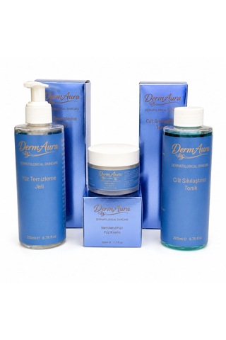 Dermaura Premium Temel Cilt Bakım Seti Niacinamide Yüz Temizleme Jeli + Cilt Sıkılaştırıcı Tonik + Nemlendirici Yüz Kremi