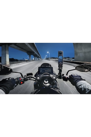 Insta360 X5 Motorcycle Bundle Aksiyon Kamerası Siyah
