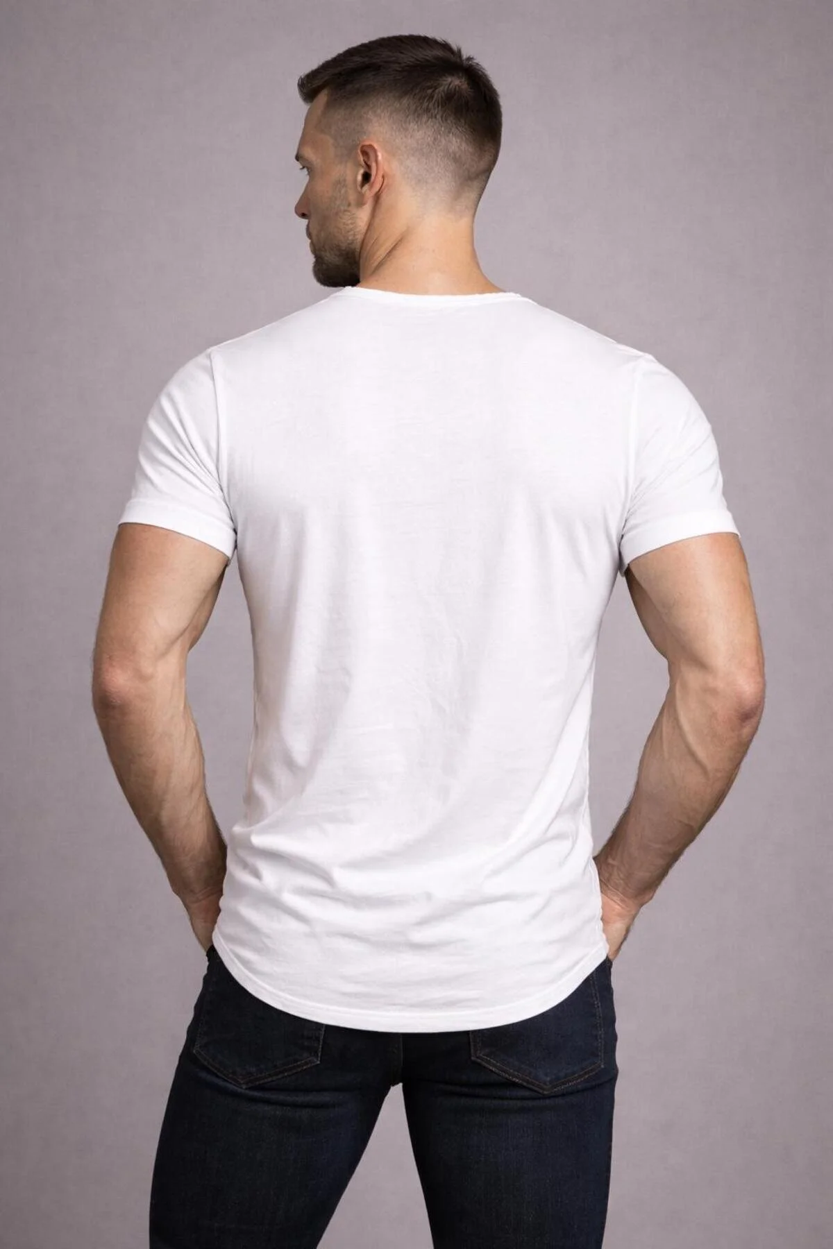 Erkek Siyah Oval Etek Normal Geniş Yaka Pamuklu Slim Fit Kısa Kollu Tişört T-shirt Beyaz