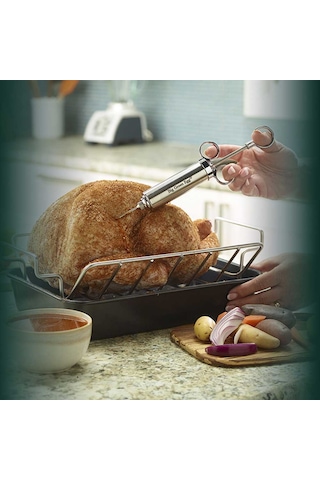Big Green Egg Şefin Lezzet Enjektörü