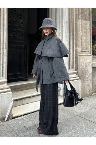 Antrasit Livia Pelerin Detaylı Kaşe Kaban Antrasit