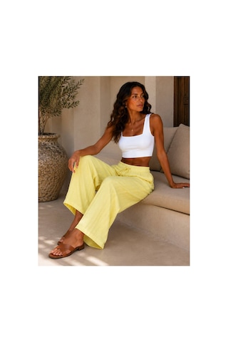 Hira Life Fashion Kadın Kumaşı Kabartma Detaylı Bol Paça Ve Önü Bağcıklı Salaş Burgu Şık Pantolon Sarı Sarı