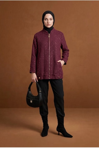 Armine Trend Fermuar Detaylı Taş Süslemeli Cepli Uzun Ceket Modern Şık Günlük Tesettür Dış Giyim Bordo 25kt507