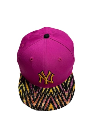 New Era Sarı Motifli Gold Ny Logo 9Fifty Kadın Şapka