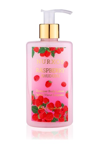 Nurxos 9888 Raspberry Ahududu Hediyelik Kutulu 3'lü Set Vücut Spreyi & Losyon & Duş Jeli