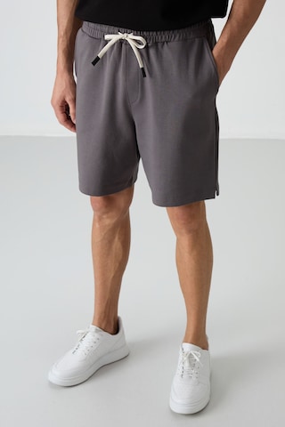 Air Jones Tommy Life Koyu Gri Pamuklu Kalın Yumuşak Dokulu Comfort Fit Basic Erkek Şort - 81274 Koyu Gri