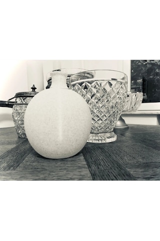 Güzel Yuvarlak Minimalist Tasarımcı Vazo. Gri
