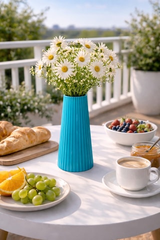 Modern Beyaz Vazo Güne Sade Bir Başlangıç 17.8 7.7 Cm Turkuaz