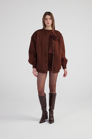 Holly Lolly Oversize Çıkarılabilir Gül Detaylı Astarlı Alexa Bomber Ceket Kahve