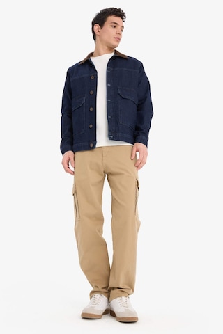 DeFacto %100 Pamuk Slim Fit Dar Kesim Kontrast Yakalı Mevsimlik Baharlık Jean Ceket E5490AX25SPNM34