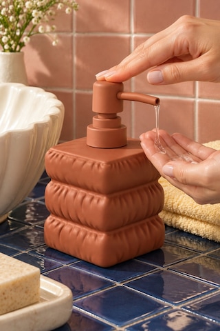 Rosıe Kiremit Katmanlı Kare Seramik Sıvı Sabunluk 500 Ml Karışık