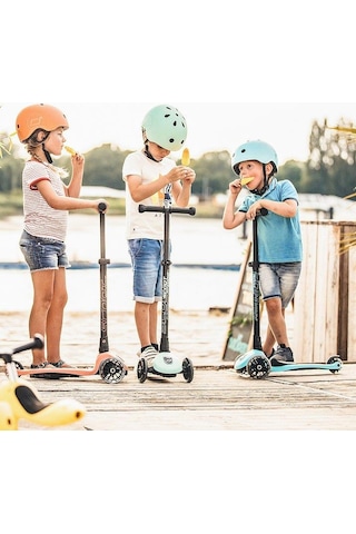 Scoot And Ride Highwaykick 3 Led Tekerlekli Çocuk Scooter Turkuaz