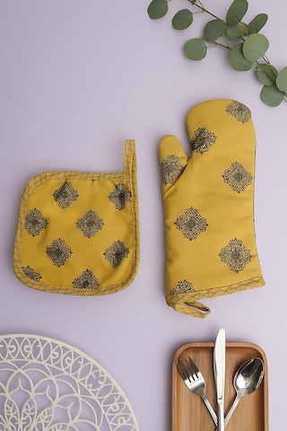 Sarı Etnik Desen 2 Li Fırın Eldiveni & Tutacak Seti Çok Renkli