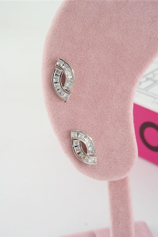 Byzeynaaksesuar Kadın Özel Tasarım Zirkon Taşlı 2'li Minimal Küpe 0210016 Çok Renkli