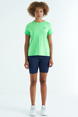 Tommy Life Neon Yeşil Sırt Yırtmaç Detaylı O Yaka Kısa Kollu Standart Kalıp Kadın T-shirt - 97267 Neon Yeşil
