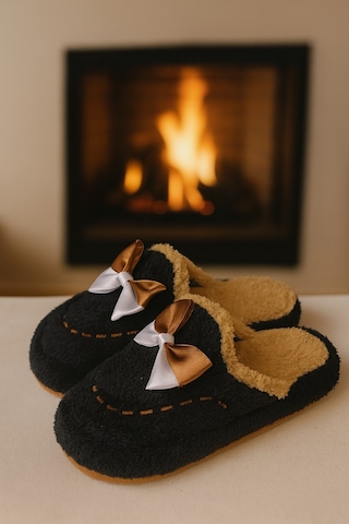 Golden Fiyonklu Kapalı Kadın Ev Terliği Günlük Rahat Kışlık Terlik Siyah