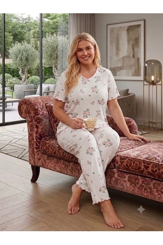 Büyük Beden Kısa Kol Pamuklu Ultrasoft Likralı Kapri Pijama Takımı 8624 Ekru
