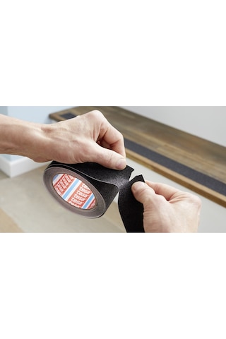 Tesa Kaydırmaz Bant Zemin Güvenliği İçin Siyah 5m x 50mm
