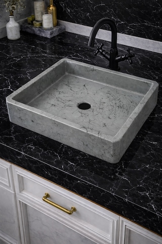 Mermer Desenli Tezgah Üstü Kare Model Taş Lavabo 45 X 45 Cm Gri