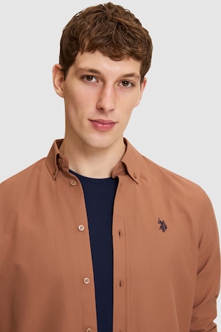 U.S. Polo Assn. Erkek Açık Kahverengi Slim Fit Uzun Kollu Basic Gömlek 50324708-vr134 Kakao