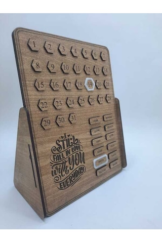 Dükkan Design Ahşap Sonsuz Masa Takvimi