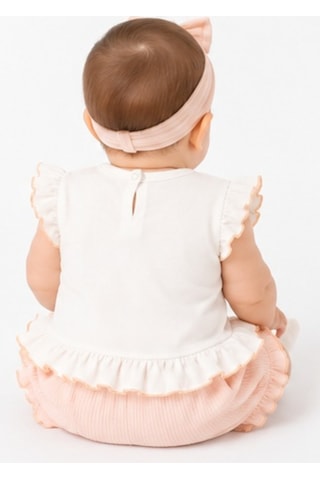 İrem Çocuk Giyim Kız Bebek Kolları Fırfırlı Love Yazılı Tişört Şortu Fırfırlı Müslin Kumaş Pudra Renk Takım Pudra
