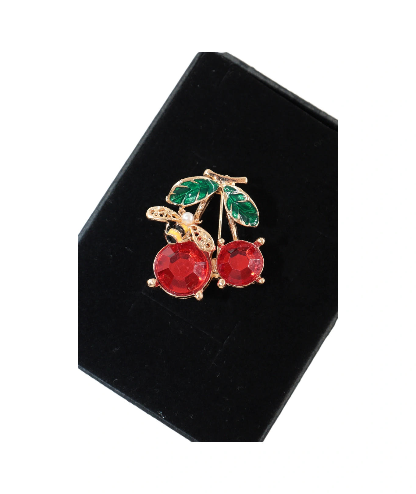 Yazın Neşesi Arılı Kiraz Broş. Altın Dallı Kristal Taşlı Yakut Renkli Kiraz Arı Kadın Yaka İğnesi Gold Kıımızı