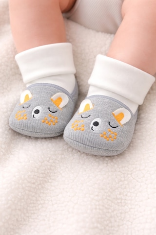 Baby Shez Bebek Ayakkabısı Yumuşak Kaymaz Taban Rahat Çoraplı Patik Gri