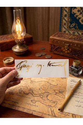 Atatürk İmzası Gold Vinil Sticker 20 X 6,5 Cm 0 Atatürk İmzası Gold Vinil Sticker 20 X 6,5 Cm 0