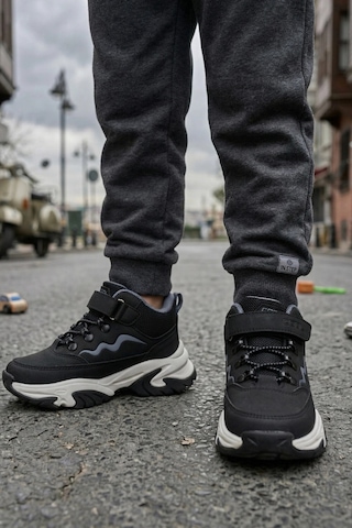 In Step Titan Mini - Cırt Cırtlı Dayanıklı Unisex Çocuk Spor Ayakkabı - Siyah
