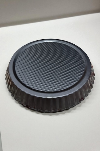 Delikli Teflon Turta Tart Kalıbı 26 Cm Siyah