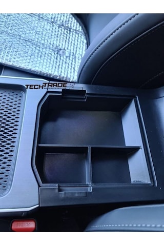 Chery Tiggo 7 Pro Avantgarde Kolçak Organizer-3 Bölmeli
